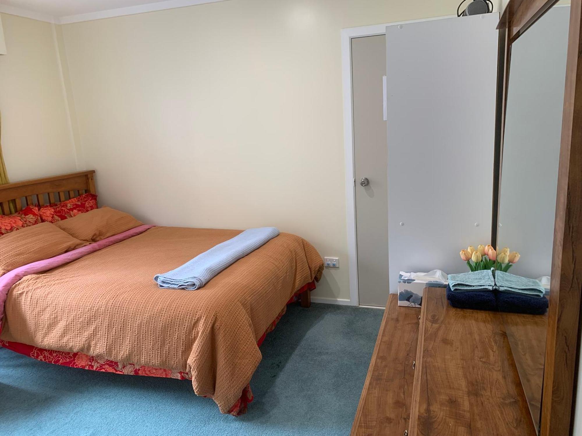 Sunny Holiday Home Wellington Buitenkant foto